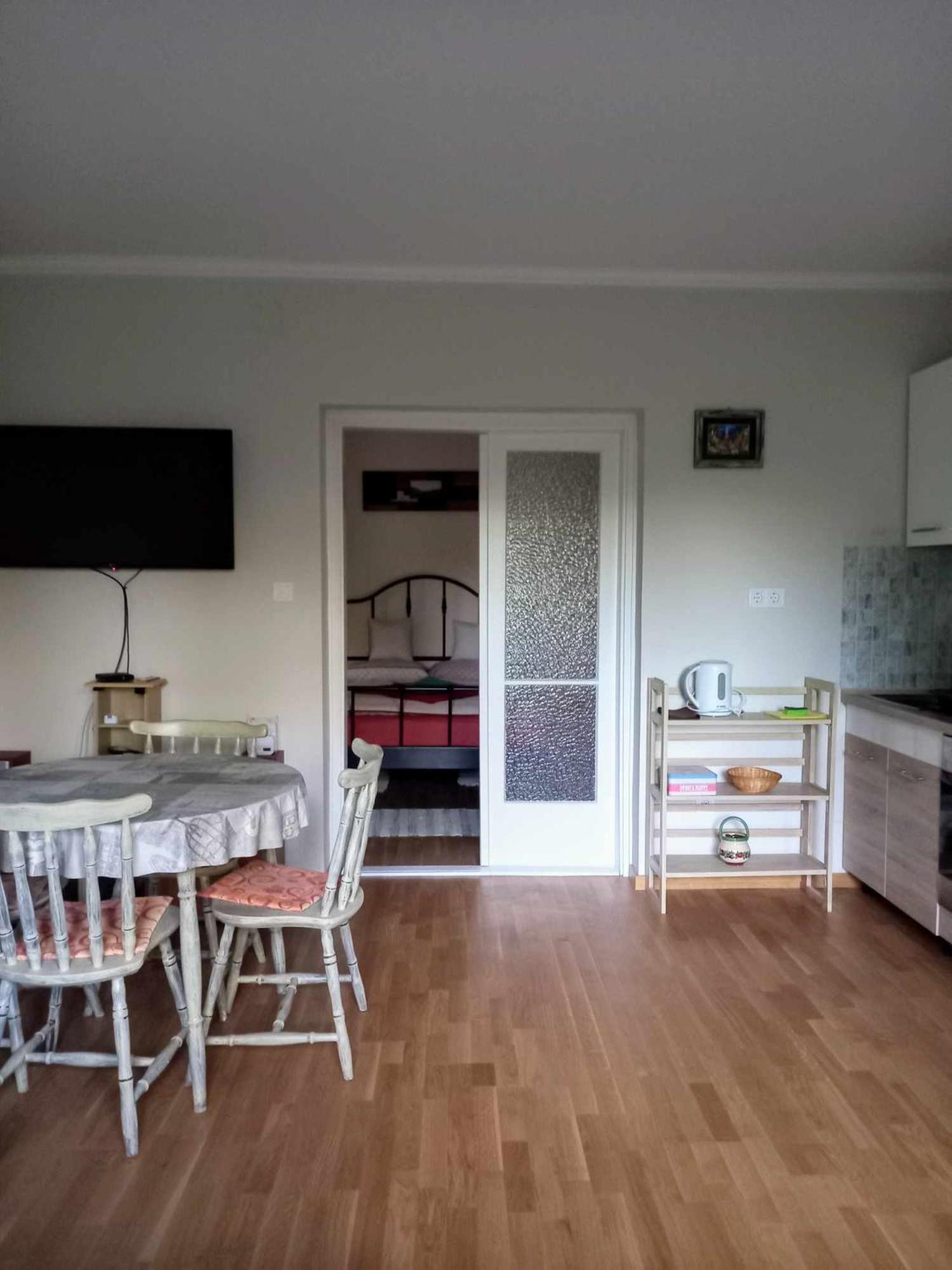 Bike&Night Apartment Baracska Exterior foto
